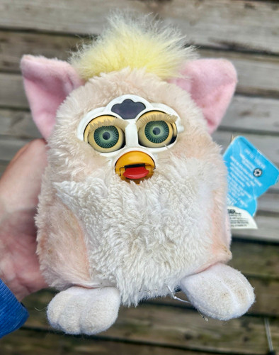 Vintage 1999 furby baby peachy - 1999,