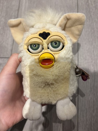 Vintage 1999 furby - vintage,