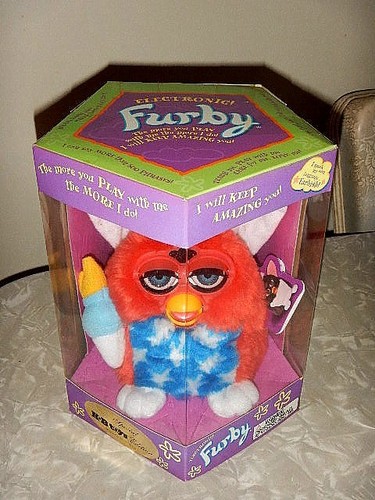 Statua furby 1999 - statua, bianco